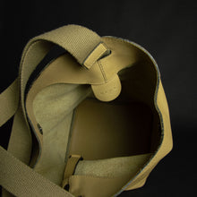 Load image into Gallery viewer, Authentic Deux de Delvaux handbag in grained leather with dark silver-toned hardware.