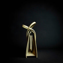 Load image into Gallery viewer, Stylish and functional beige handbag made from high-quality material that mimics the look of snakeskin, featuring multiple pockets inside and a spacious interior. Perfect for any occasion.